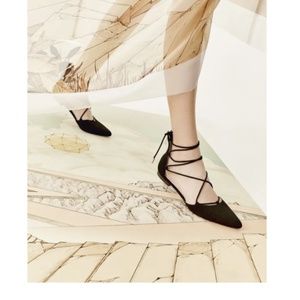 'Abri' Pointy Toe Ghillie Flat Black